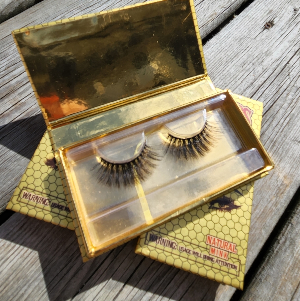 💥3 for $15 Lashwoods Natural Mink Lashes 3pk Gold Boxes